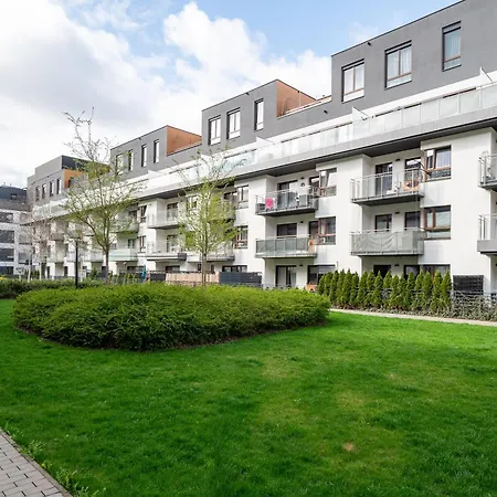 Royal Wilanow With Garden By Bookinghost