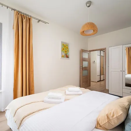 Royal Wilanow With Garden By Bookinghost *