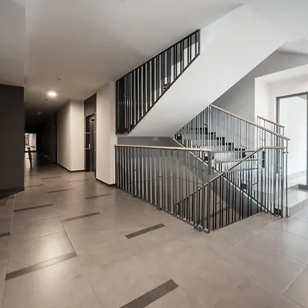 Appartement Royal Wilanow With Garden By Bookinghost