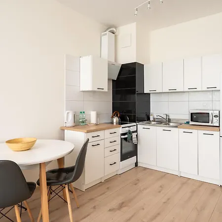 Appartamento Royal Wilanow With Garden By Bookinghost *