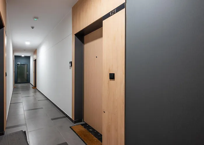 Royal Wilanow With Garden By Bookinghost Apartman *