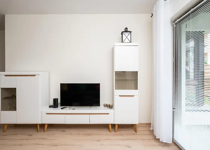 Apartman Royal Wilanow With Garden By Bookinghost