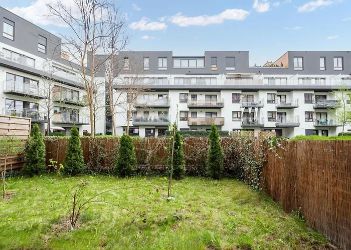 Royal Wilanow With Garden By Bookinghost Apartman